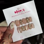 Meemz Press On Nails- Nude and gold