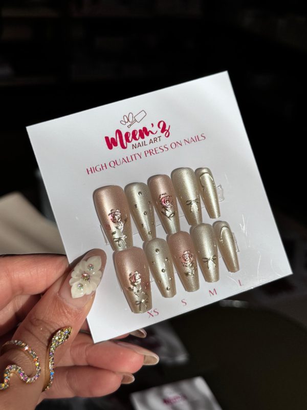 Meemz Press on Nails - Cat eye ombre with gold rose