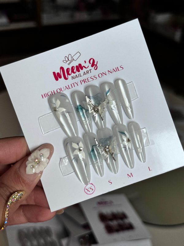Meemz Press On Nails- Ice blue with 3d butterfly