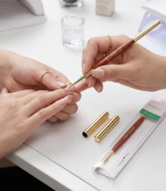 Meem'z 9mm double sided gel application brush for professional nail services in Pakistan