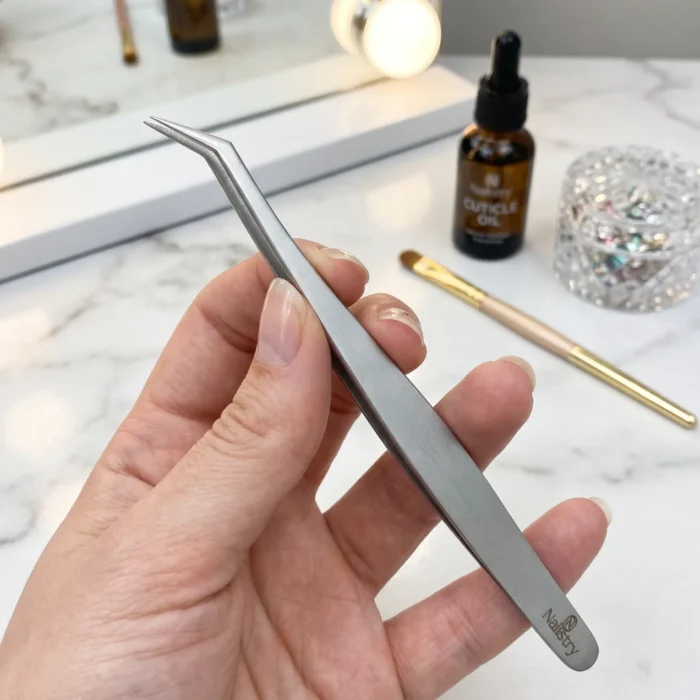 Nailistry professional lash extension tweezer type C 45 degree angled tip for classic lash work in Pakistan Nailistry professional lash extension tweezer type C 45 degree angled tip for classic lash work in Pakistan