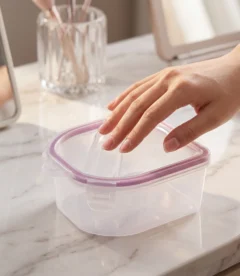 Meem'z soak off bowl for gel polish and acrylic nail removal in Pakistan