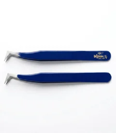 Meem'z angled lash extension tweezer for classic lash application and inner corners in Pakistan